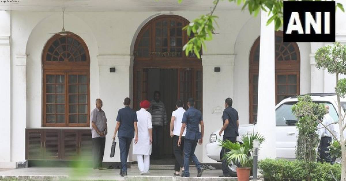 Decision on next Karnataka CM: Rahul Gandhi, newly elected MLAs arrive at Congress President Kharge's residence